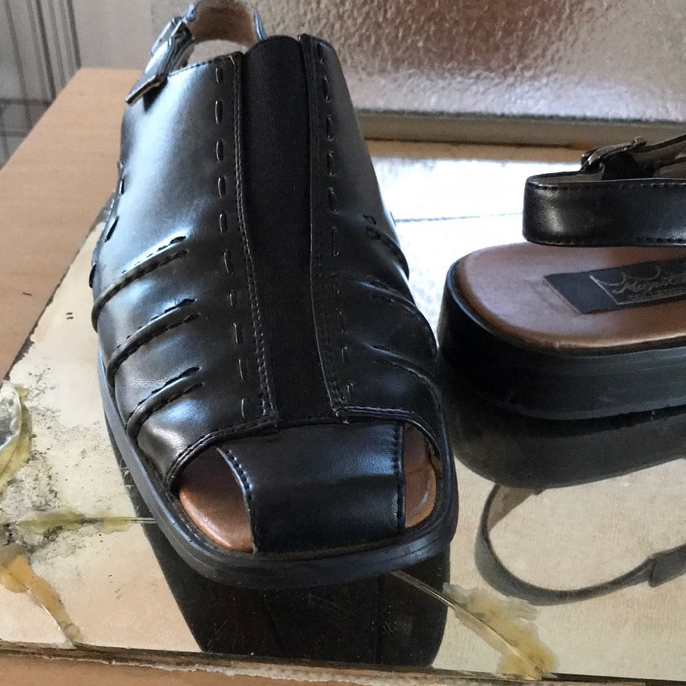 Great condition mens summer shoes